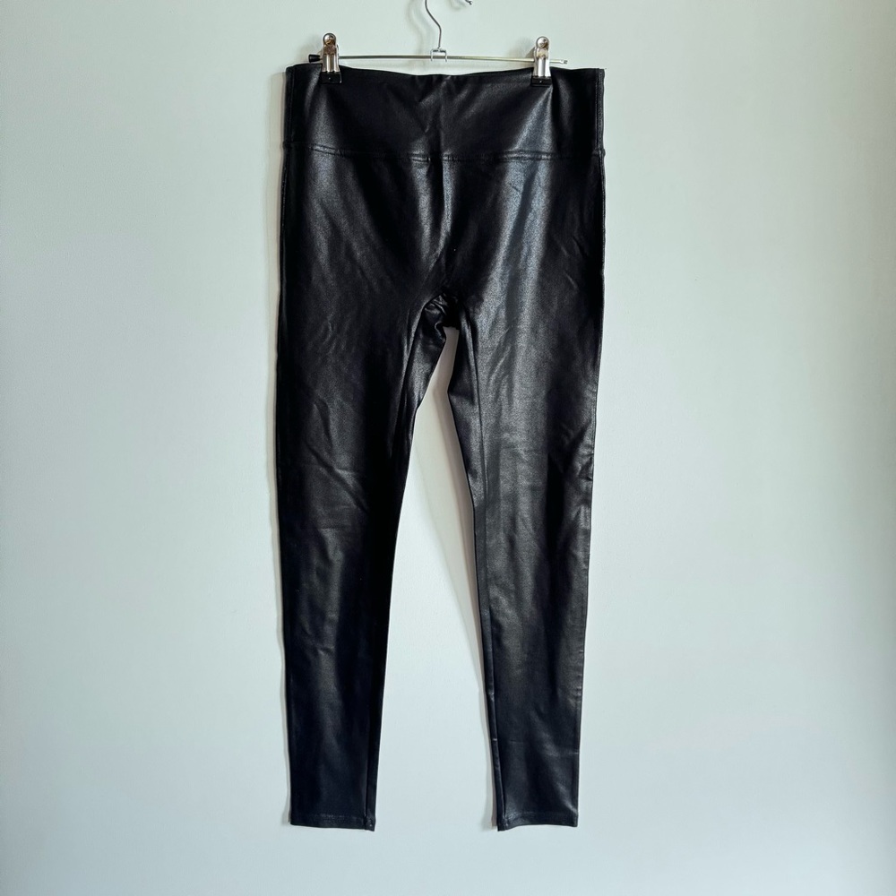 Black Liquid Leggings